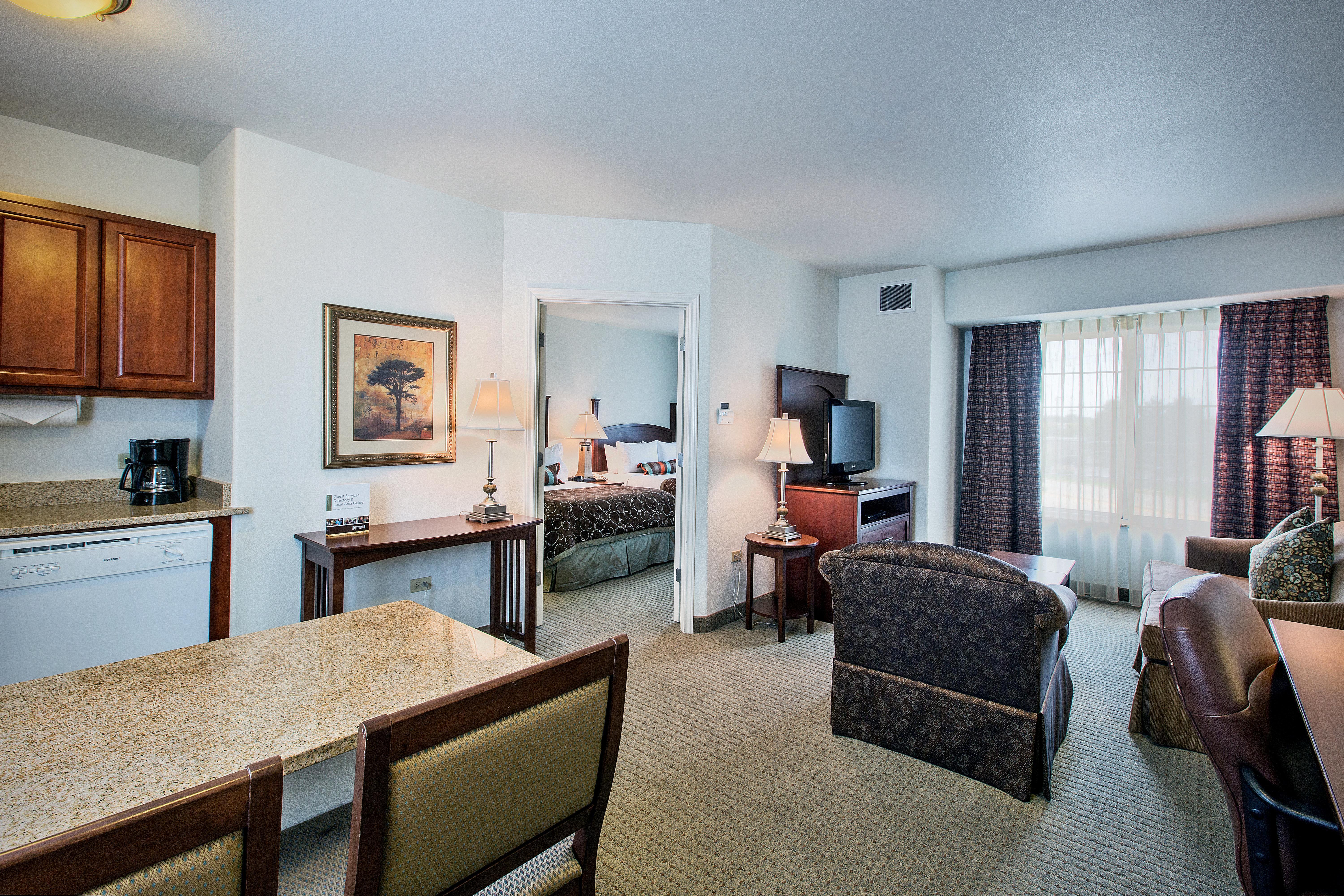 Staybridge Suites Rockford By Ihg Exterior foto