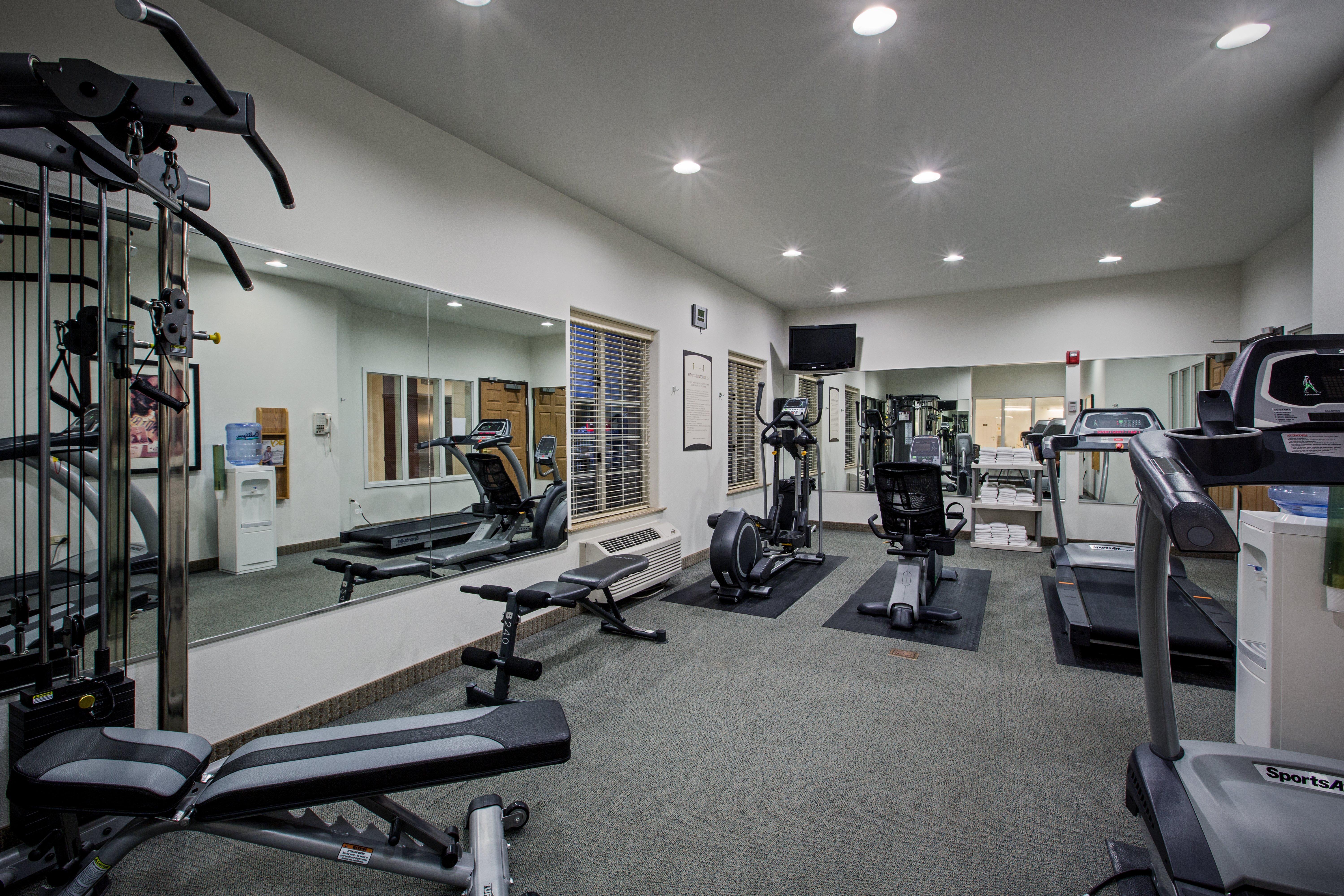Staybridge Suites Rockford By Ihg Exterior foto