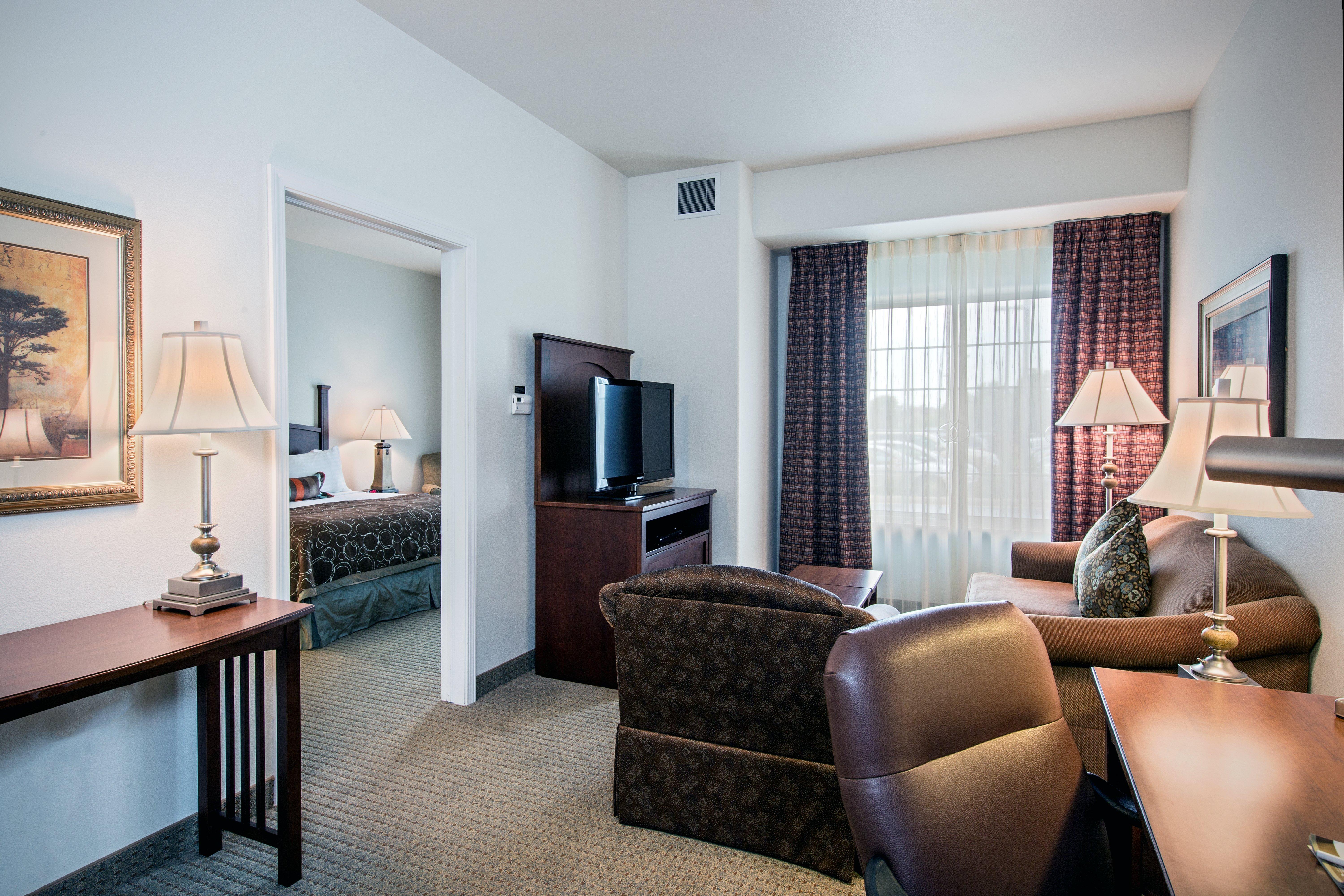 Staybridge Suites Rockford By Ihg Exterior foto