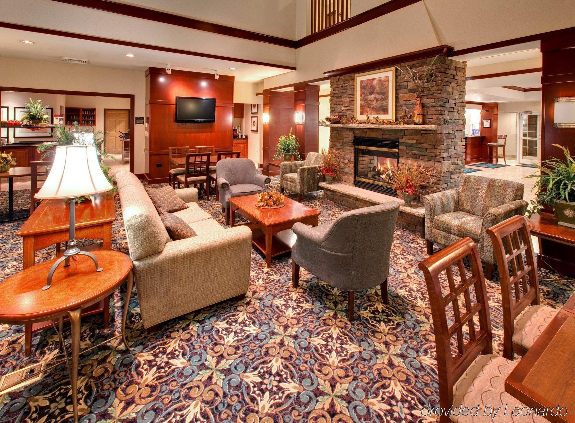 Staybridge Suites Rockford By Ihg Interior foto